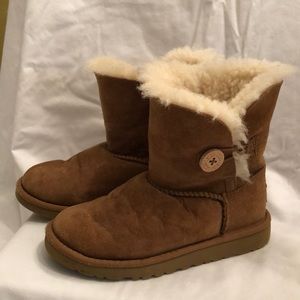 Girls’ UGG Bailey Button Boots
